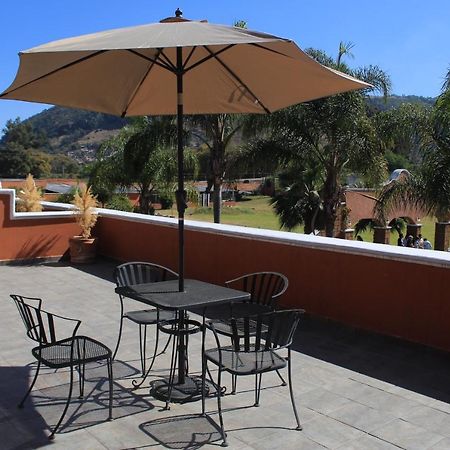 Hotel Meson Del Puente Acámbaro Exterior foto